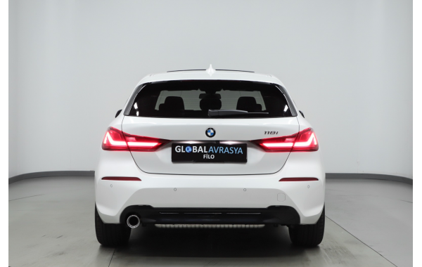 BMW 1.18i